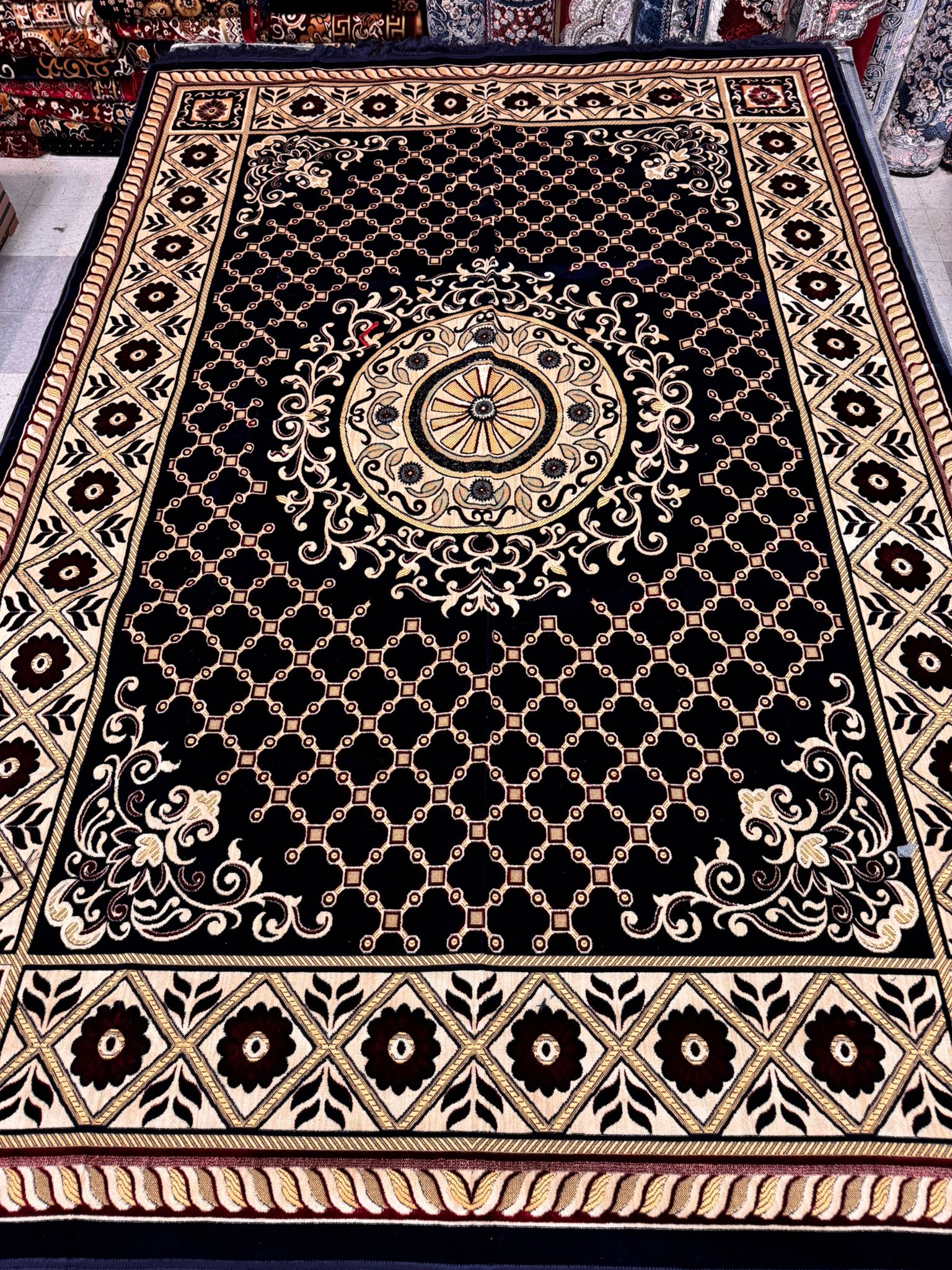 Sarfarshi (سر فرشی)