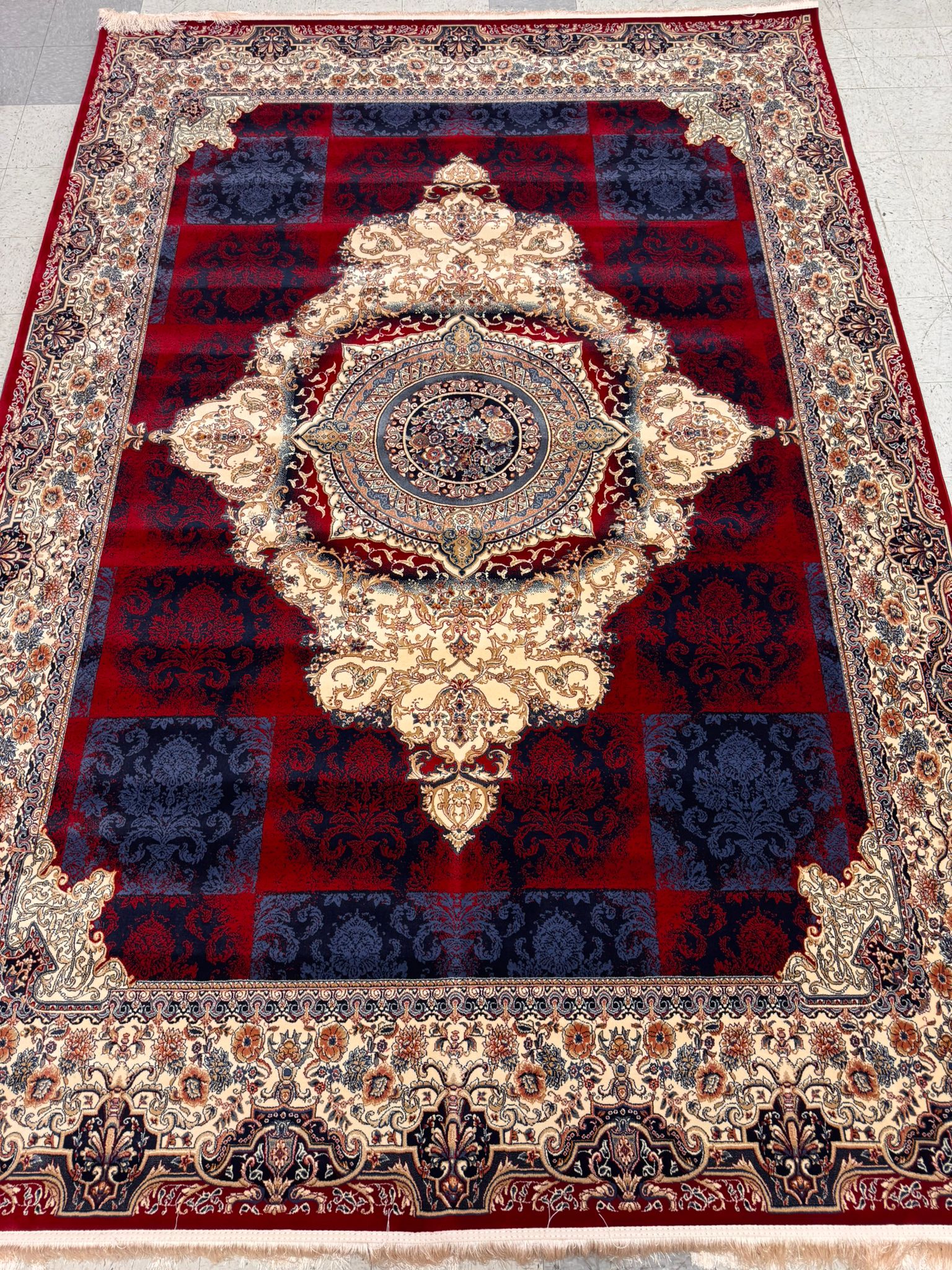 NIKE Red Color 1200 Reeds Kashan Design Machine made Carpet