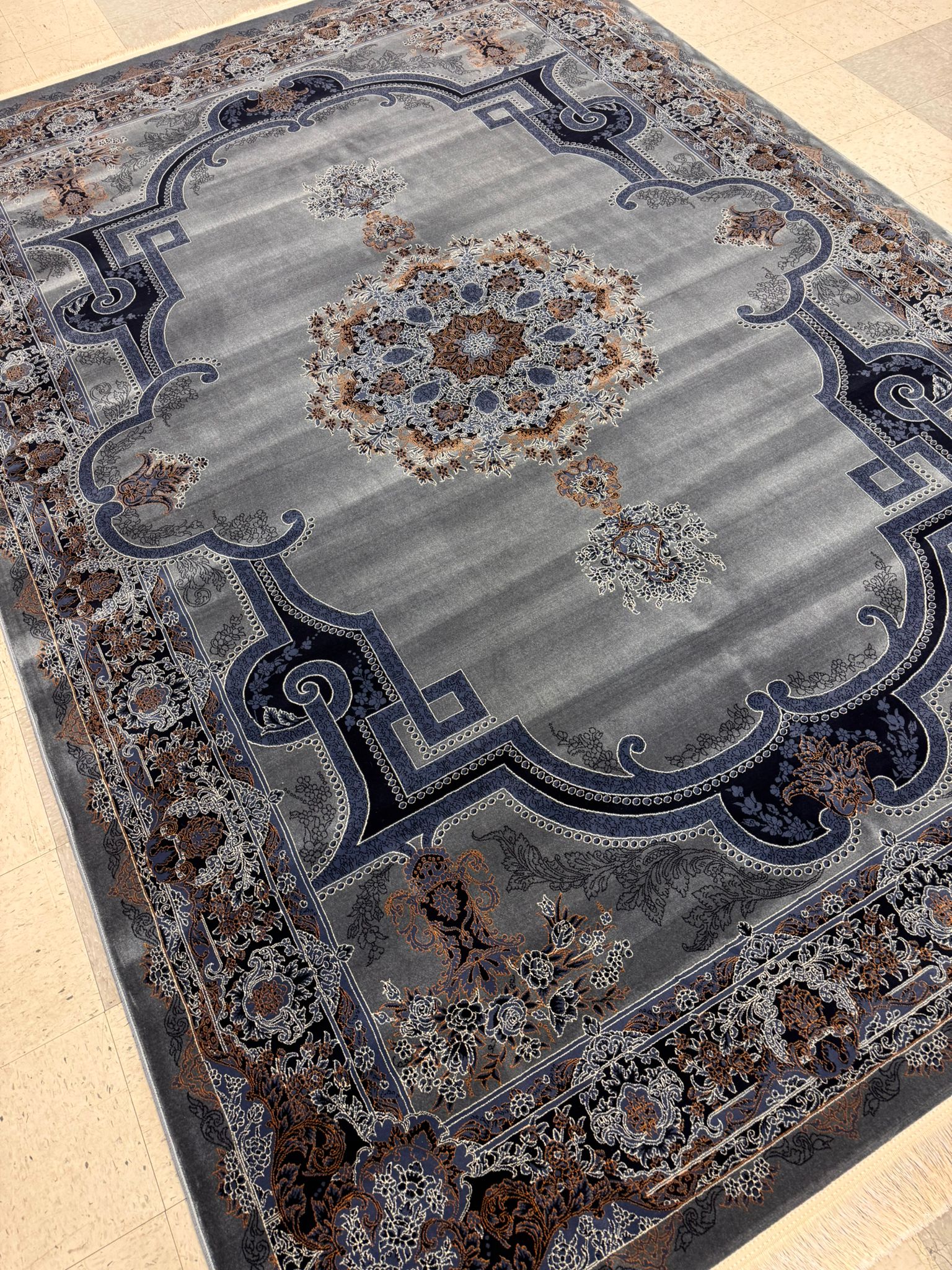 Opera Grey Color 1200 Reeds Kashan Design Machine made Carpet