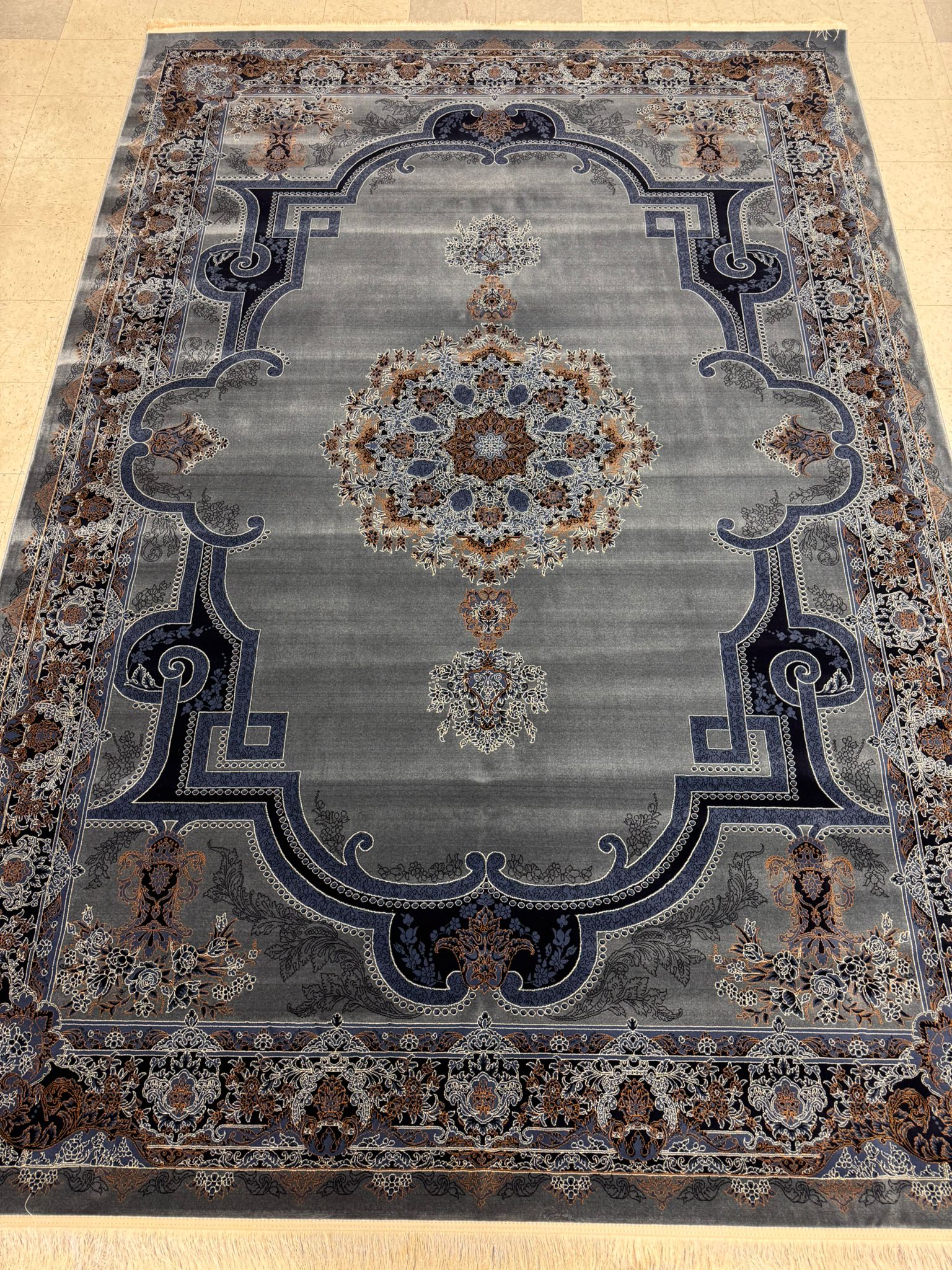 Opera Grey Color 1200 Reeds Kashan Design Machine made Carpet